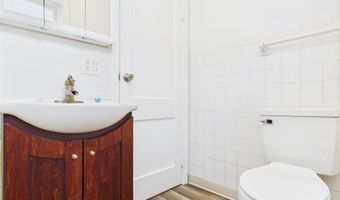 139 E 36th St, Anderson, IN 46013