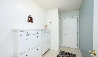 3339 Elsinore Ct, Ann Arbor, MI 48105
