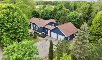 5 Greenfield Ave, Bangor, ME 04401