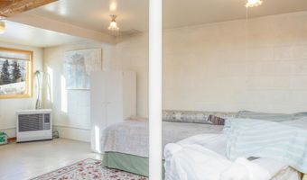 19948 W Glenn Hwy, Chickaloon, AK 99674