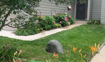 795 Watersedge Dr, Ann Arbor, MI 48105