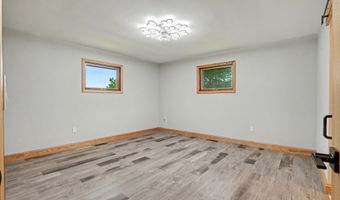 2416 Maplewood Dr, Asbury, IA 52002