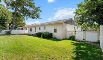620 Pacific Ave, Beachwood, NJ 08722