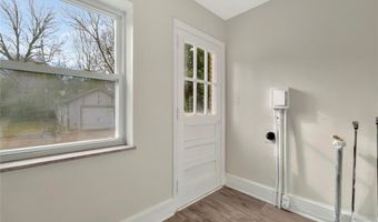2332 Arnold Dr, Charlotte, NC 28205
