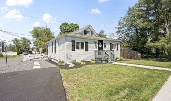 310 East Rd, Belford, NJ 07718