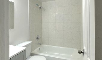 4211 AMERICANA Dr 102, Annandale, VA 22003