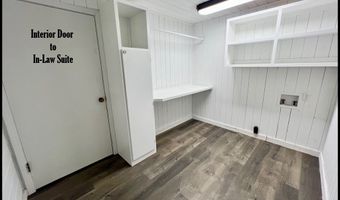 202 Bates St, Batesville, MS 38606