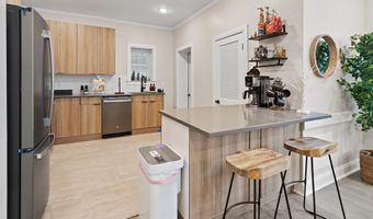 102 S Ocean Ave, Atlantic City, NJ 08401
