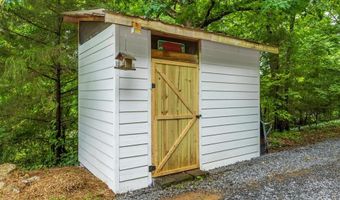 5109 Howardsville Rd, Apison, TN 37302