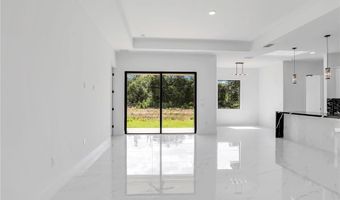 2221 Robert, Alva, FL 33920