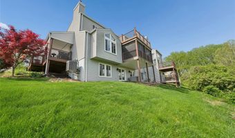 1848 Ridgeview Circle Dr, Ballwin, MO 63021