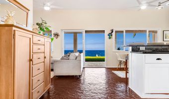 1004 N Honokala Rd B, Haiku, HI 96708