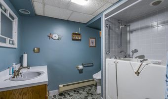 608 Raritan Ave, Atlantic Highlands, NJ 07716