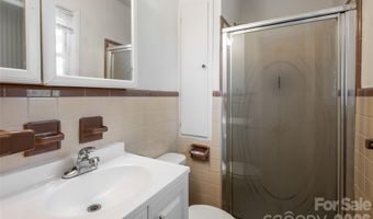 52 Blake Dr, Arden, NC 28704