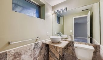 21 STRIDESHAM Ct, Baltimore, MD 21209