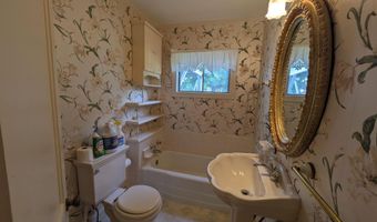602 Avenue 2 NE, Atkins, AR 72823