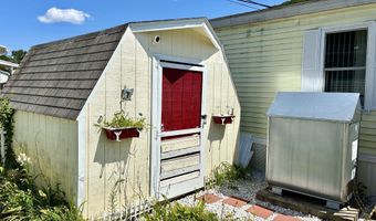 14 Third St, Beacon Falls, CT 06403