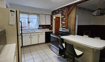 103 4th St, Bangor, ME 04401
