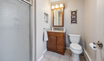 5 Smith Pl, Cheshire, CT 06410