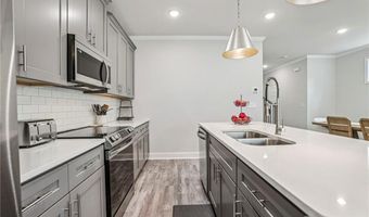 5064 Insperon Ln 34, Peachtree Corners, GA 30092
