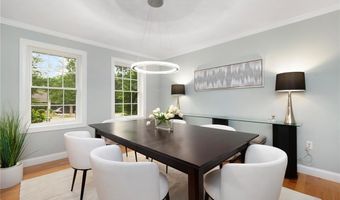 42 E Lantern Rd, Lincoln, RI 02865