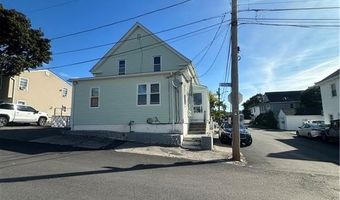16 King St, North Providence, RI 02911