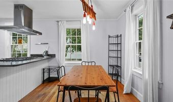 485 Spring St, Newport, RI 02840