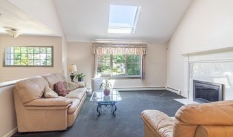 37 Yearling Run Rd, Bourne, MA 02532