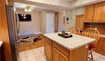 910 N 12th St, Allentown, PA 18102