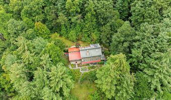 14 Shelton Branch Rd, Barnardsville, NC 28709