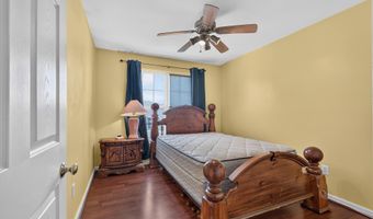 29 WALDEN Ln, Dover, DE 19904