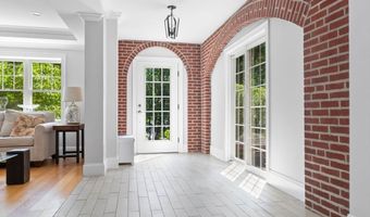 418 Mystic St, Arlington, MA 02474