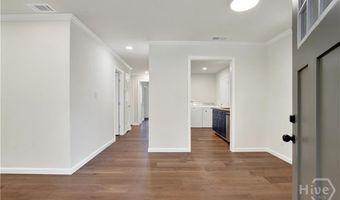 2205 Iowa St, Savannah, GA 31404
