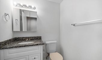 10276 ARIZONA Cir 61, Bethesda, MD 20817