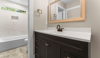 1506 Old Poole Rd, Alberta, VA 23821