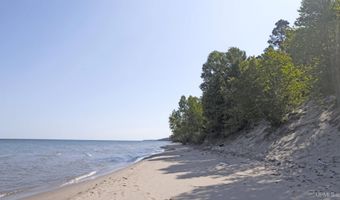 6313 Five Mile Point Rd, Allouez, MI 49805