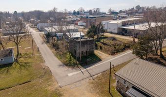 105 Couch St, Alton, MO 65606