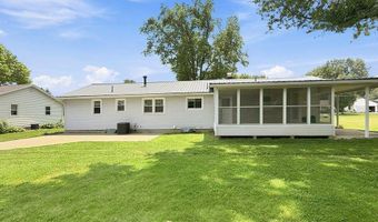 1008 Columbus Cir S, Ashland, OH 44805