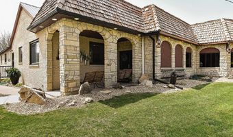 30824 Olde Hawkeye, Dyersville, IA 52040