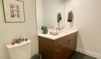 1111 ORREN St NE 300, Washington, DC 20002