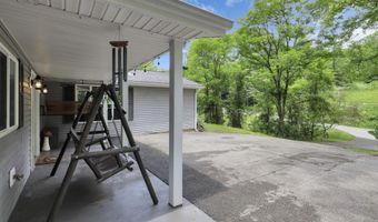 8175 Vore Ridge Rd, Athens, OH 45701