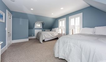 11 Roberts Ave, Bar Harbor, ME 04609