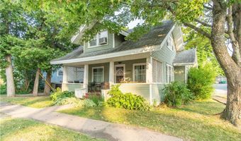 17 Crossmon St, Alexandria Bay, NY 13607