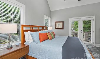 3205 N Mcdowell St, Charlotte, NC 28205