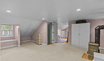 19 Cynthia Dr, Coventry, RI 02816