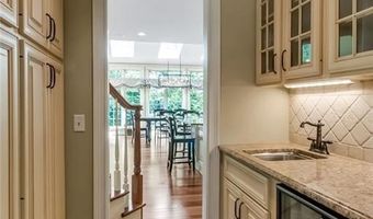 5007 Rockhaven Dr, Clarence, NY 14031