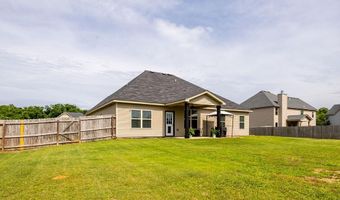 15 Willow Oak Ln, Fort Mitchell, AL 36856