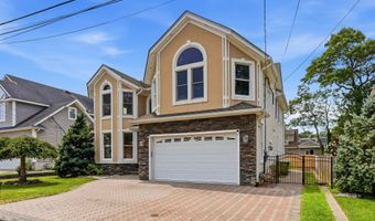 646 Compass Ave, Beachwood, NJ 08722