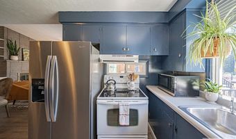 880 8th St, Idaho Falls, ID 83401