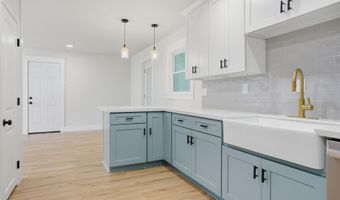 379 Wilton Dr, Baton Rouge, LA 70815